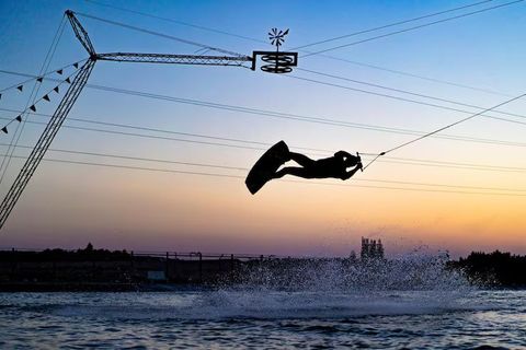 Explorar Saltos en Bungee: Información, Consejos y Experiencias de Adrenalina