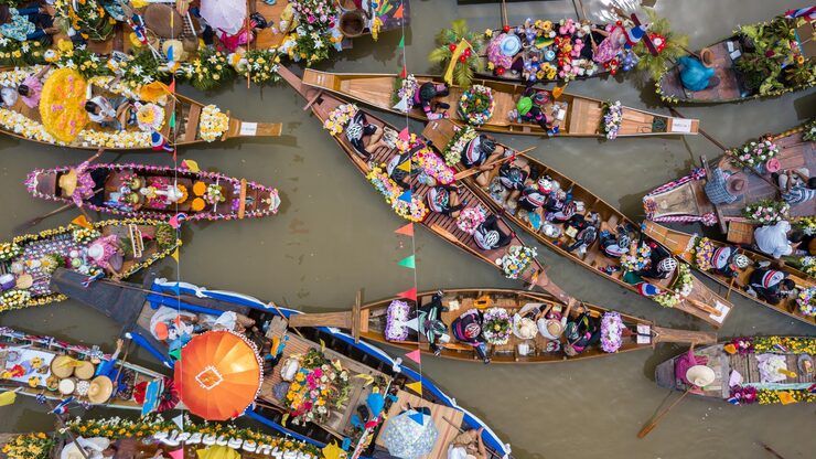 Explorar los Mercados Flotantes de Tailandia: Información, Consejos y Cultura Local