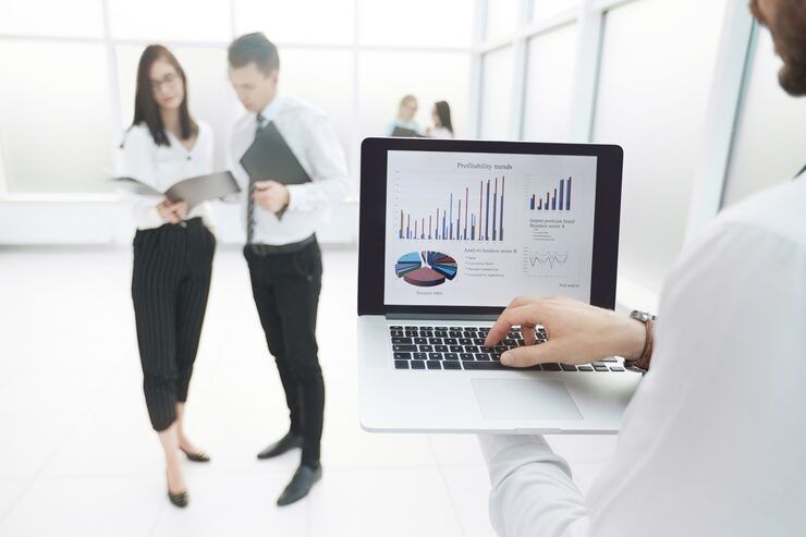 Análisis de Datos del Rendimiento de Empleados: Guía Informativa para Comprender su Uso