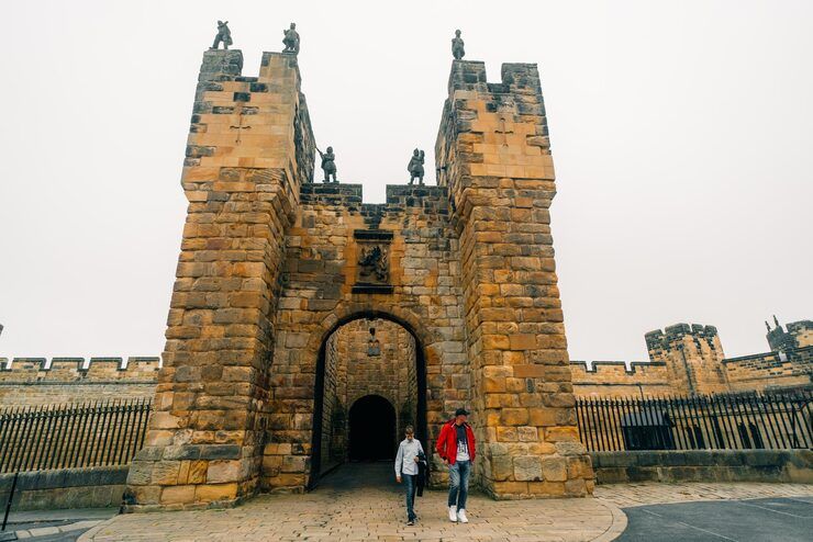 Explorar Fortalezas Históricas: Información, Consejos y Experiencias de Viaje Cultural