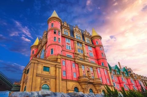 Ciudades Llenas de Color: Información Esencial y Recomendaciones Prácticas