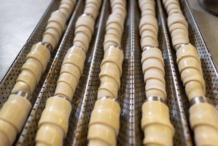 Transportadores de Enfriamiento para Galletas: Guía Informativa sobre Funcionamiento y Aplicaciones