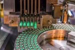 Tecnología de Cerrado de Latas: Fundamentos, Información y Uso en la Industria Alimentaria