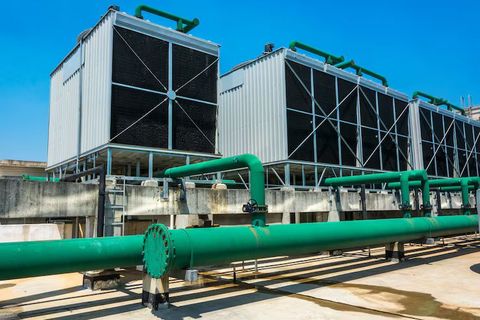Explorar Tecnologías de Enfriamiento Industrial: Información, Conceptos Básicos y Recursos Clave