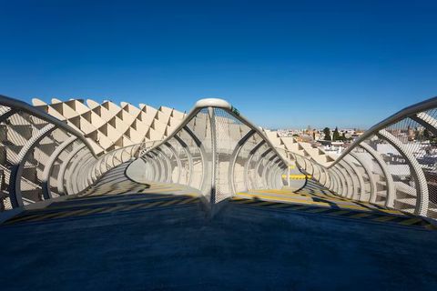 Explorar la Arquitectura de Barcelona: Información, Consejos y Experiencias Culturales