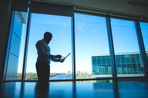 Ventanas de Vidrio Inteligente: Guía Informativa para Comprender su Funcionamiento y Beneficios